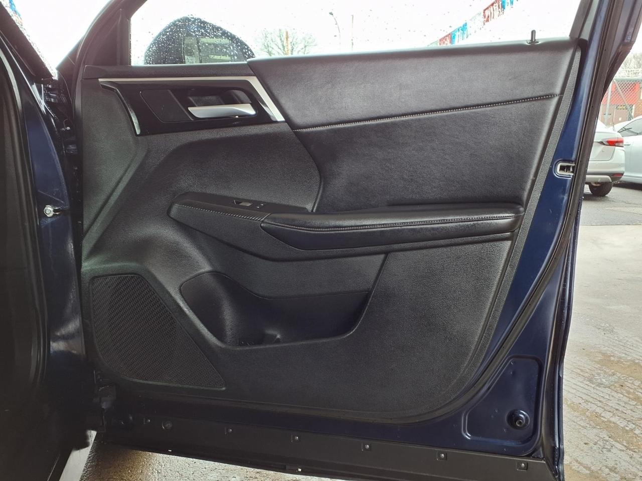 Mitsubishi Outlander  2024