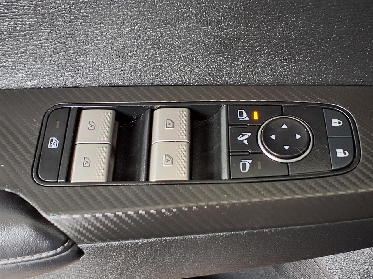 Mitsubishi Outlander  2024