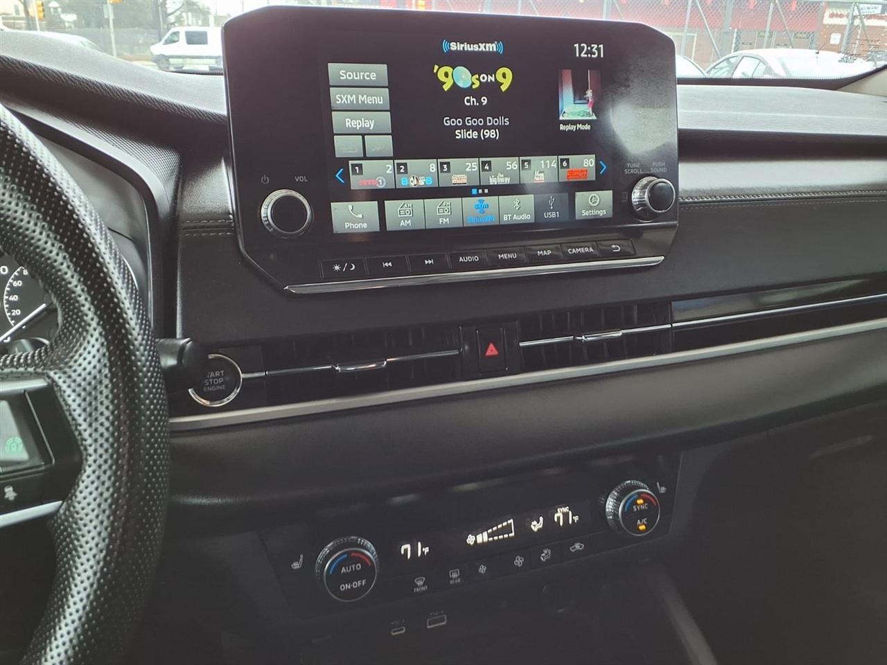 Mitsubishi Outlander  2024