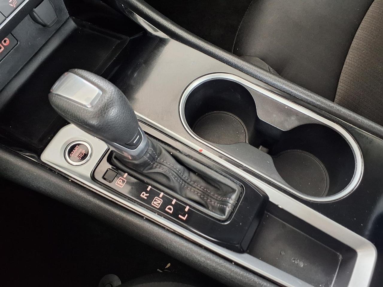 Nissan Altima  2024