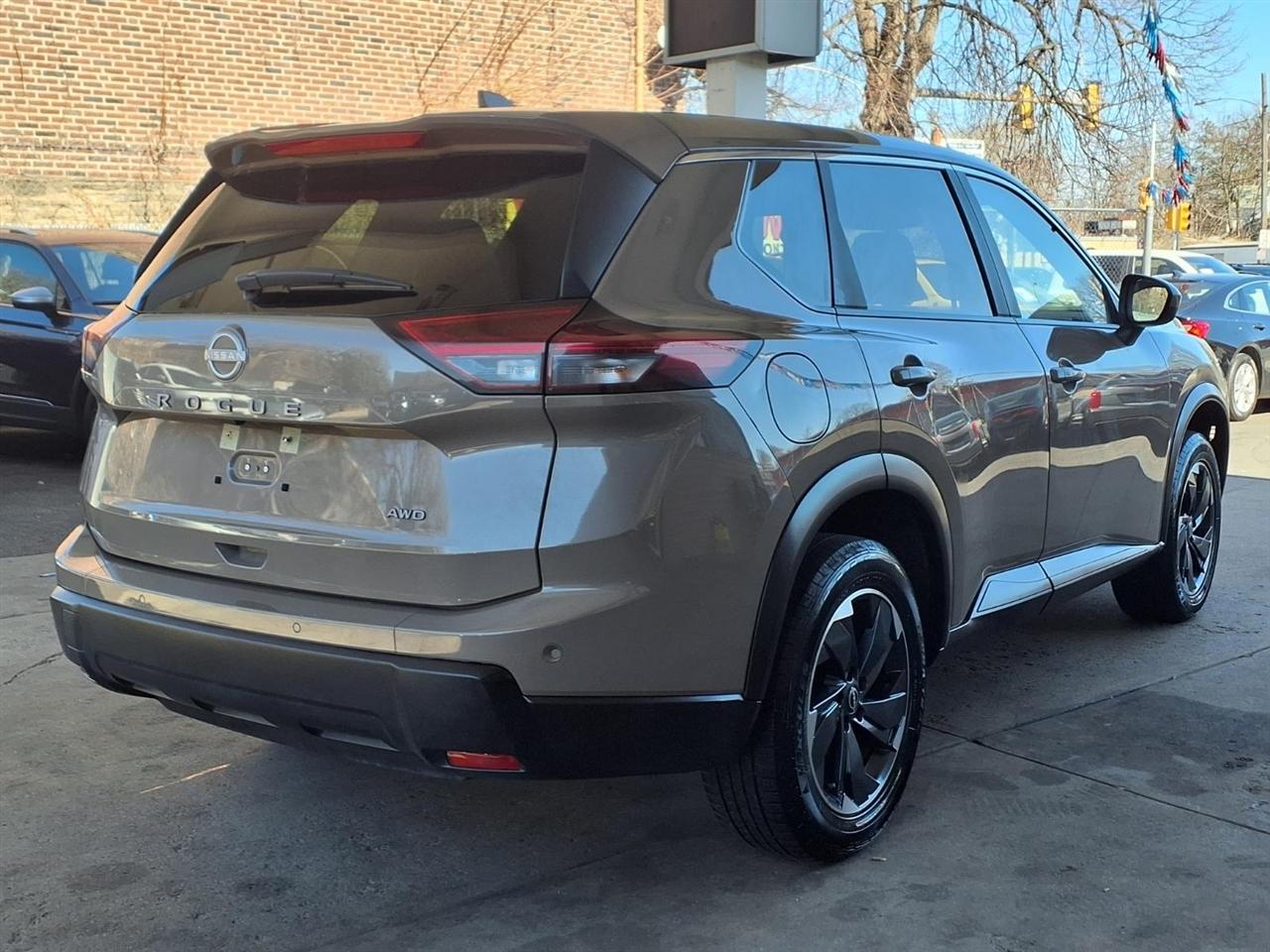 Nissan Rogue  2025