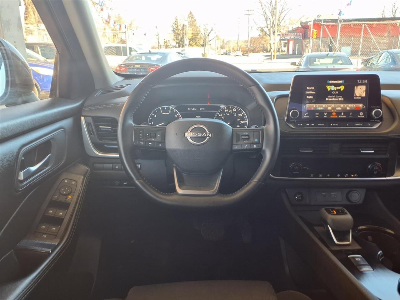 Nissan Rogue  2025