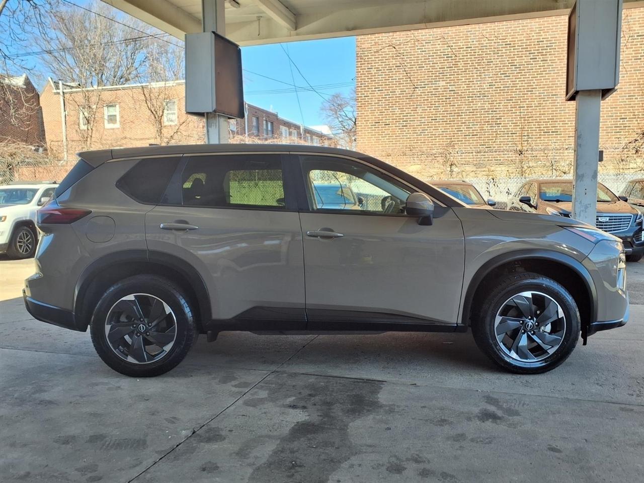 Nissan Rogue  2025