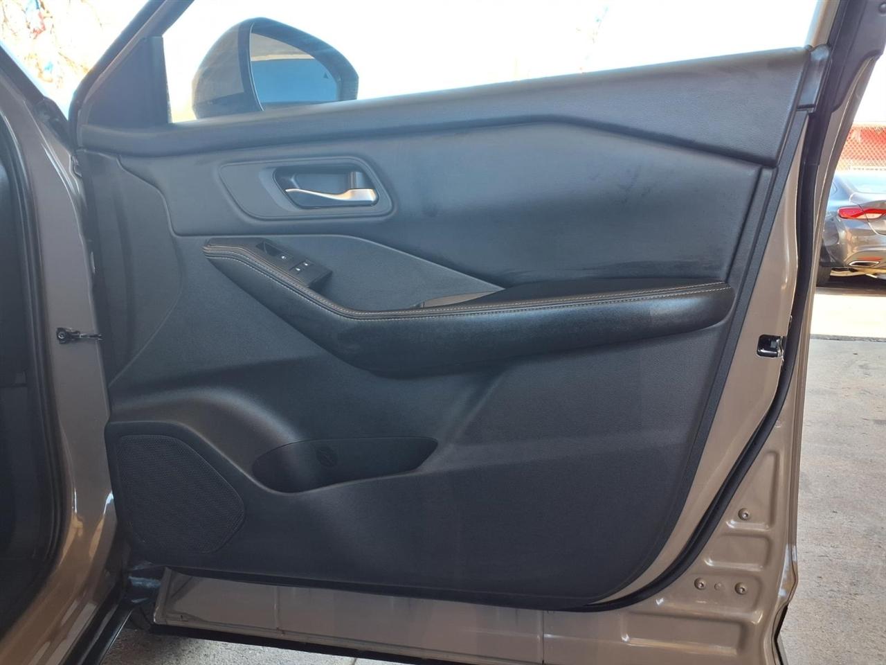Nissan Rogue  2025