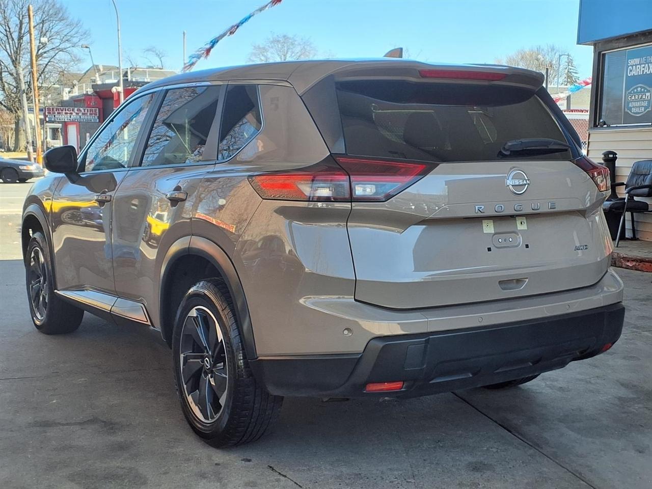 Nissan Rogue  2025