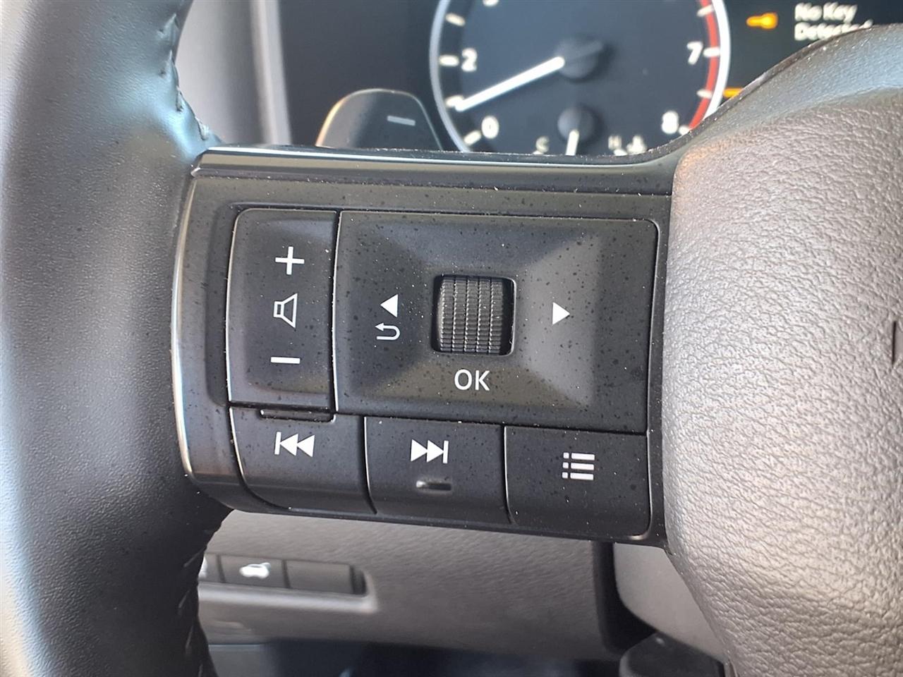Nissan Rogue  2025