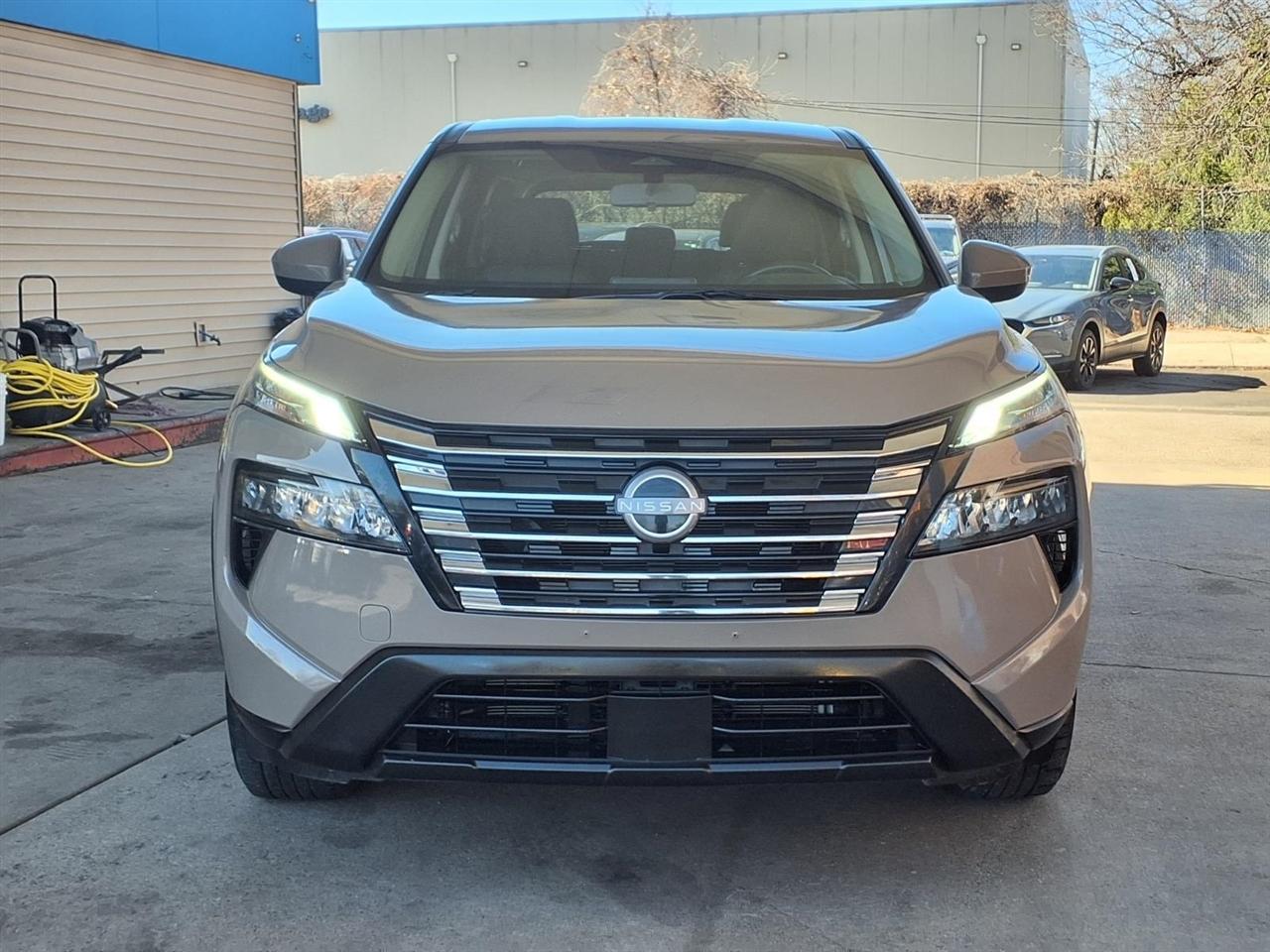 Nissan Rogue  2025