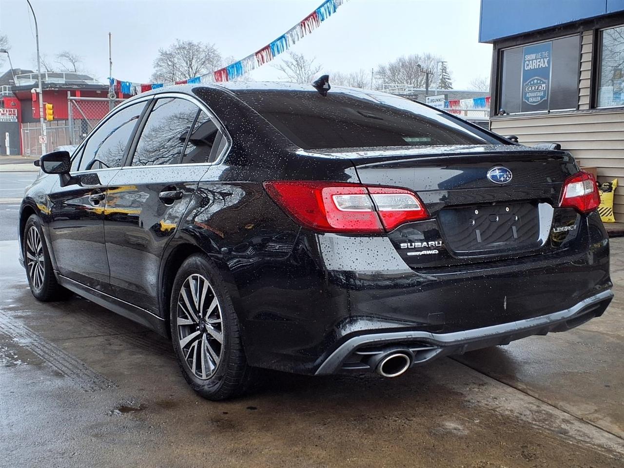 Subaru Legacy  2018