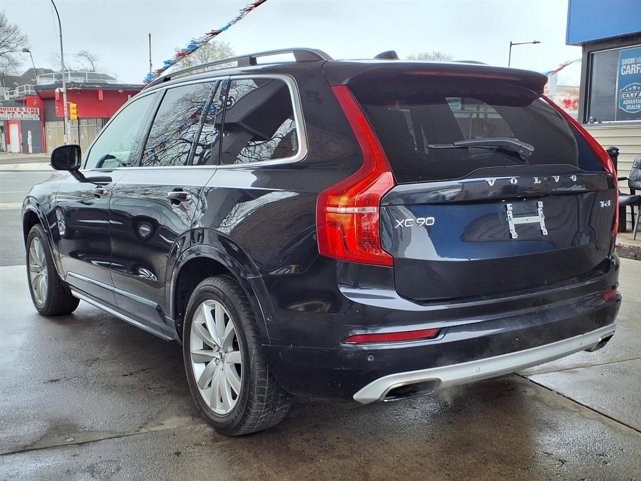 Volvo XC90  2017