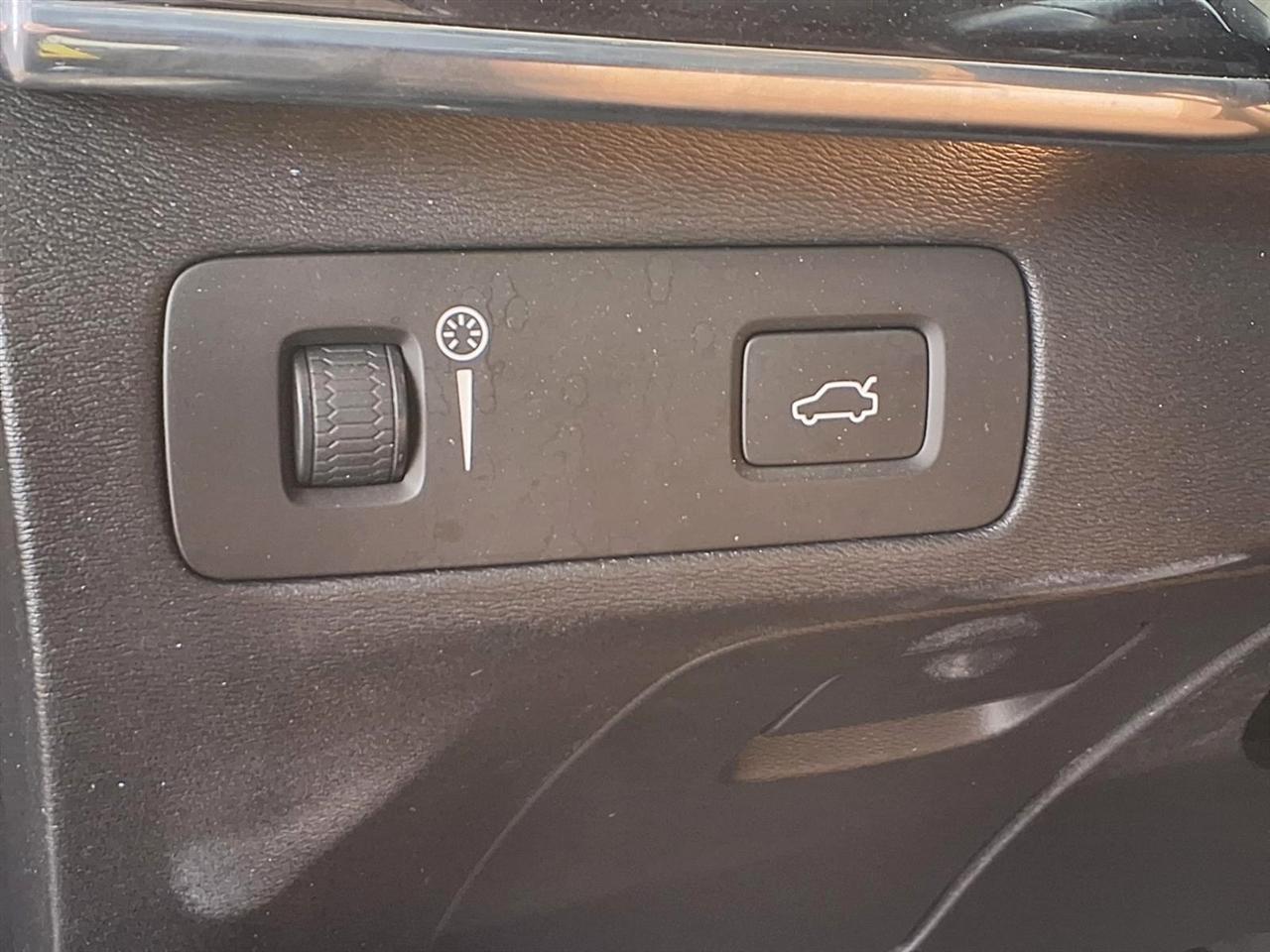 Volvo XC90  2017