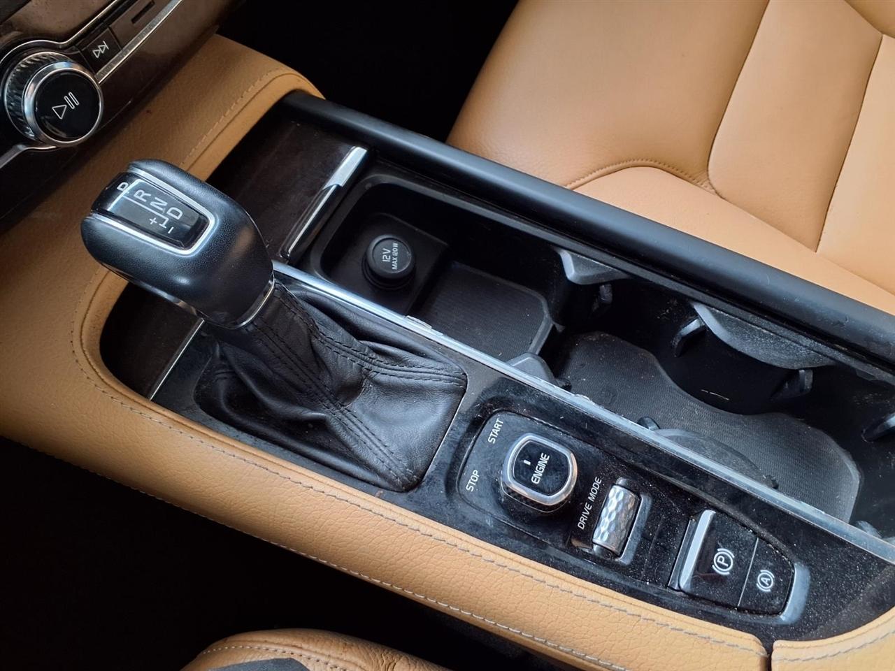 Volvo XC90  2017