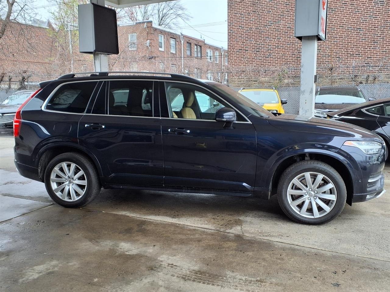 Volvo XC90  2017