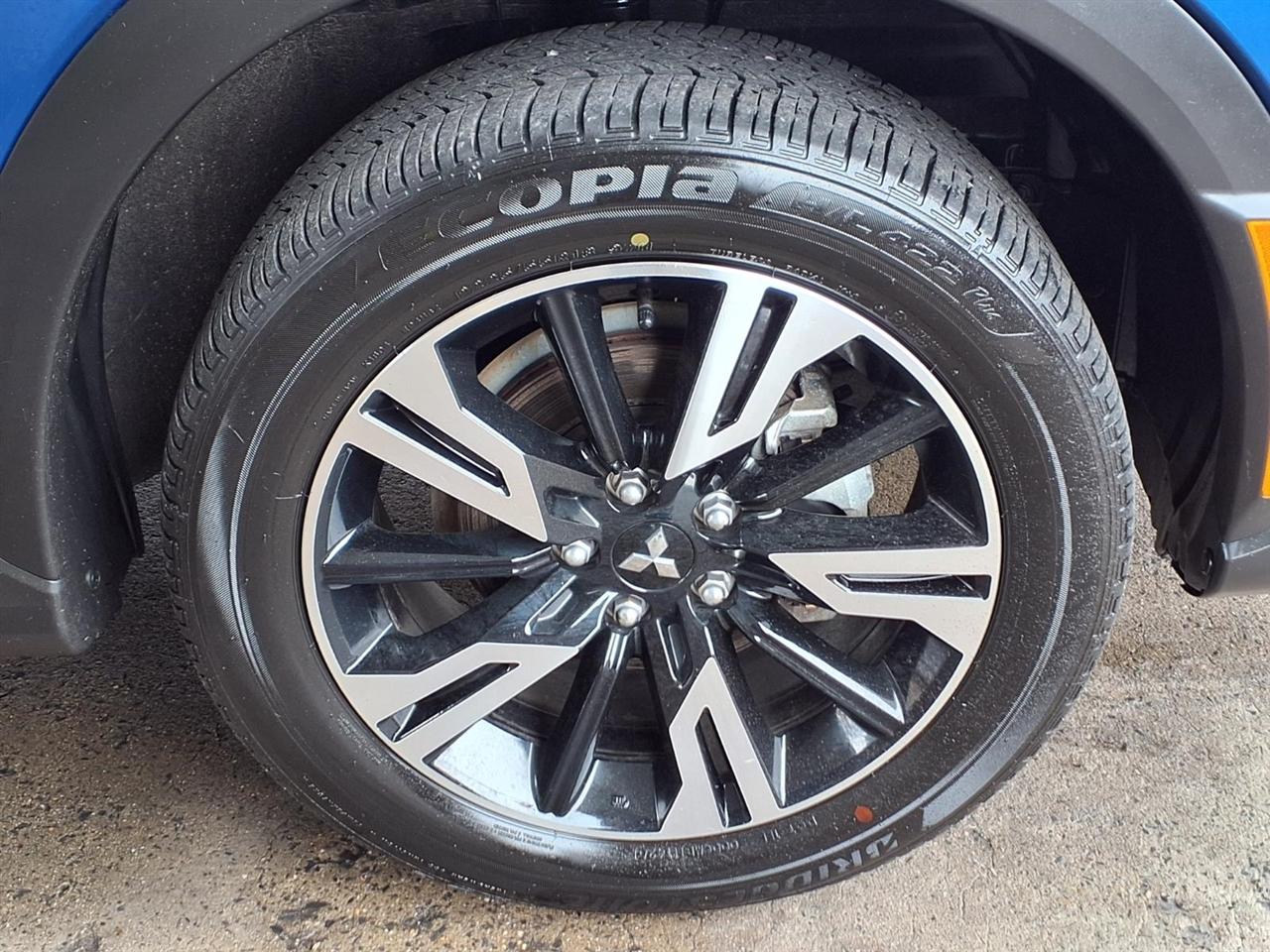 Mitsubishi Eclipse Cross  2025