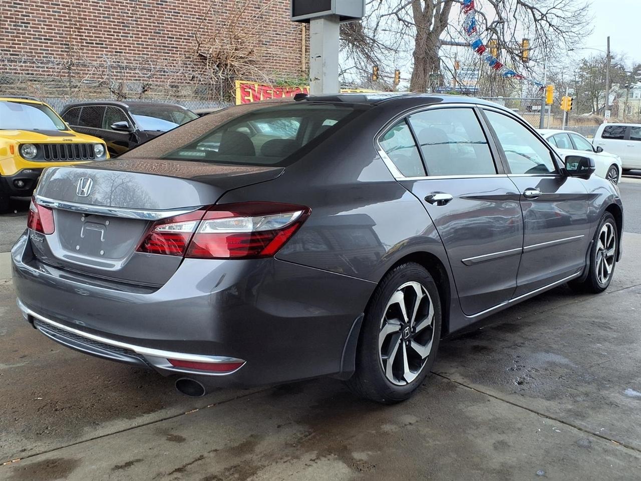 Honda Accord Sedan  2017