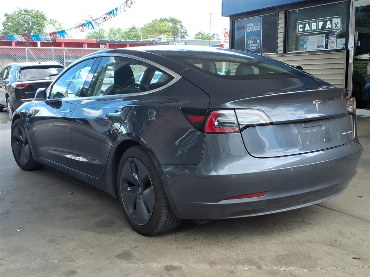 Tesla Model 3  2018