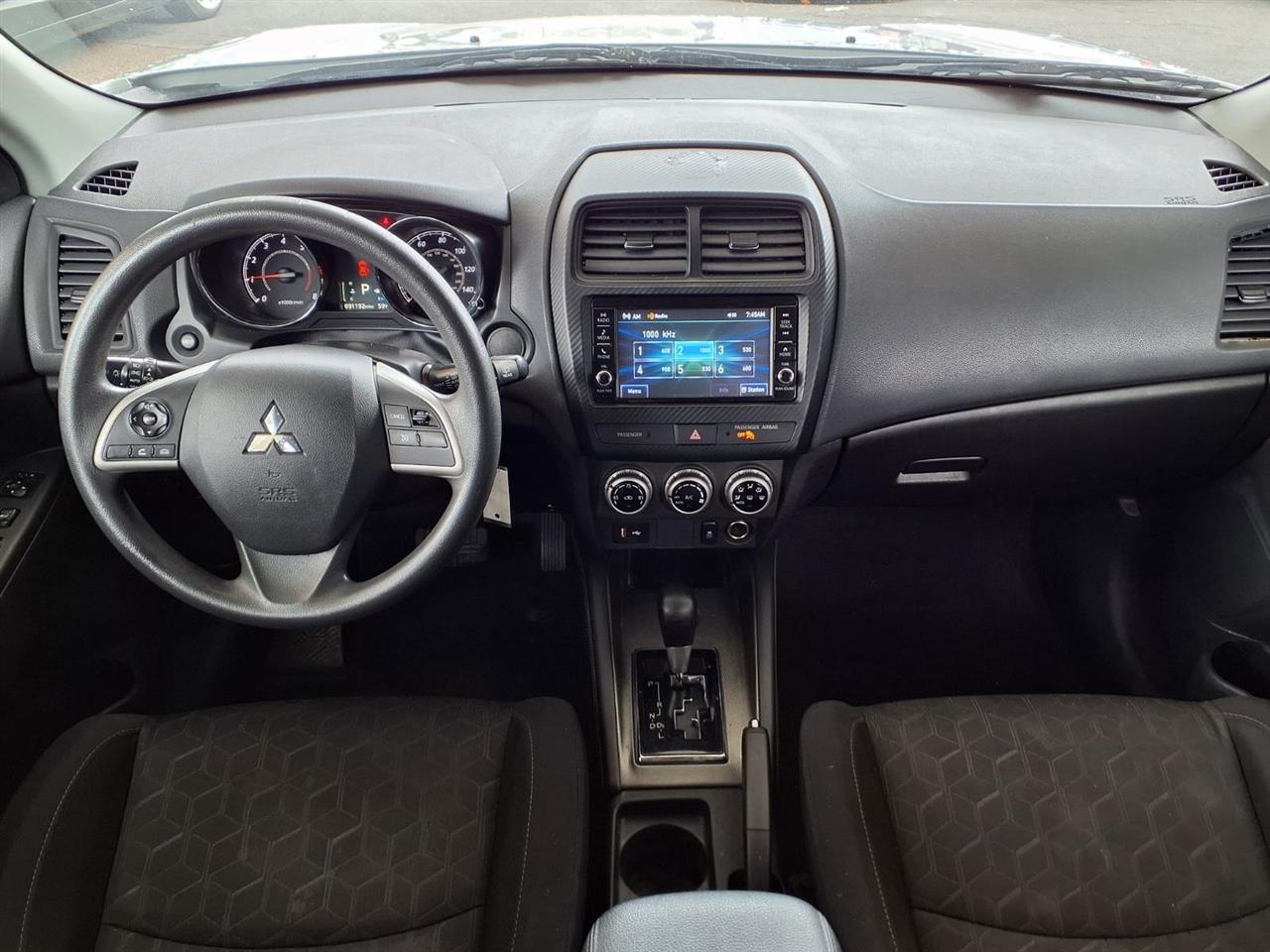 Mitsubishi Outlander Sport  2021