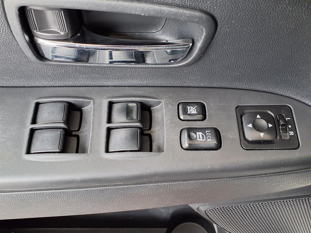 Mitsubishi Outlander Sport  2021