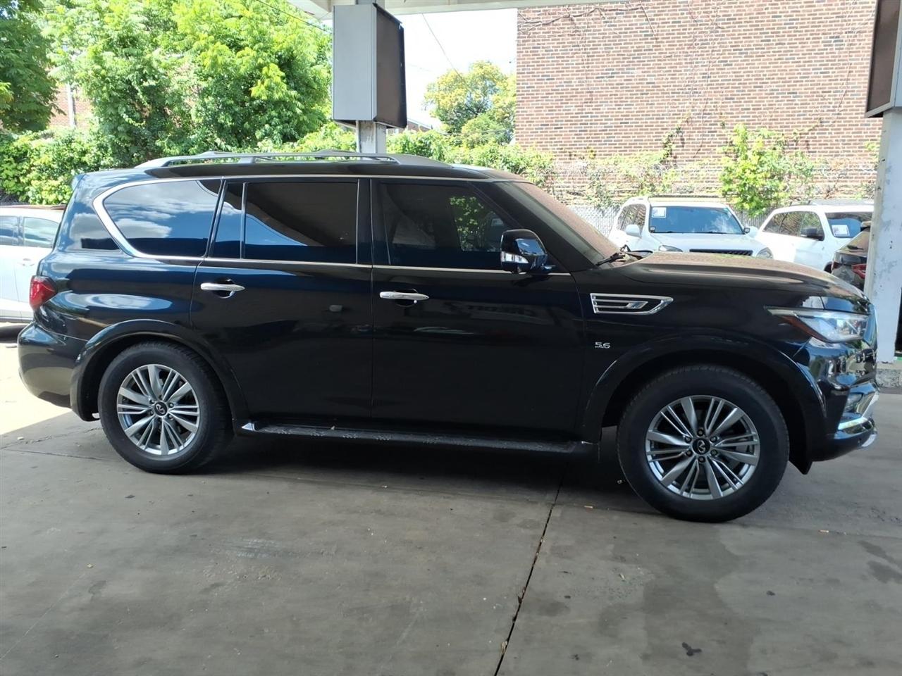 Infiniti QX80  2018