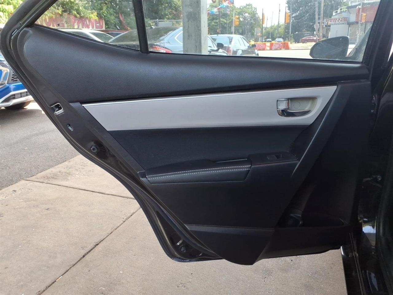 Toyota Corolla  2018