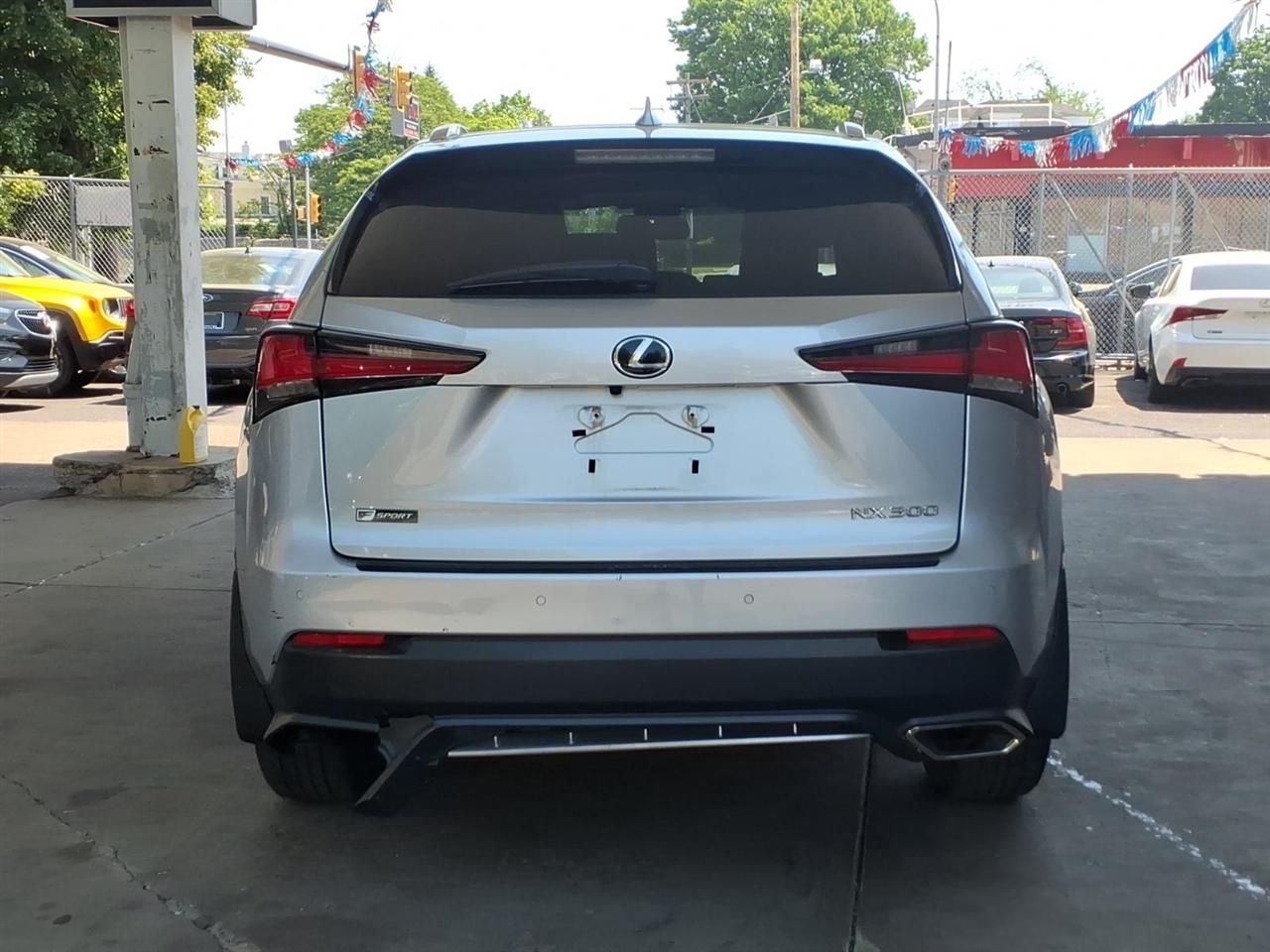 Lexus NX  2019