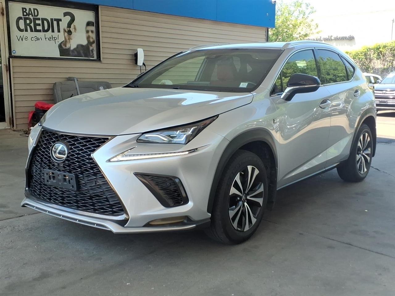 Lexus NX  2019