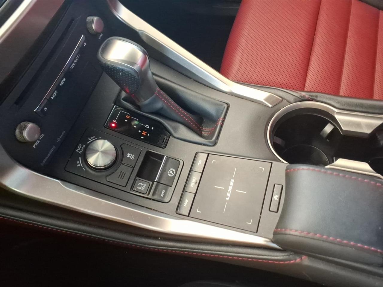 Lexus NX  2019