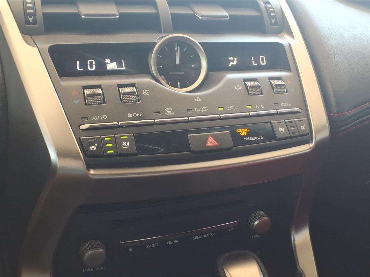 Lexus NX  2019