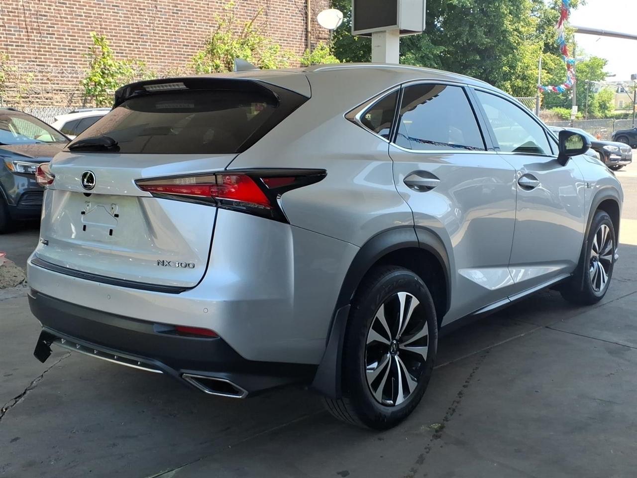 Lexus NX  2019