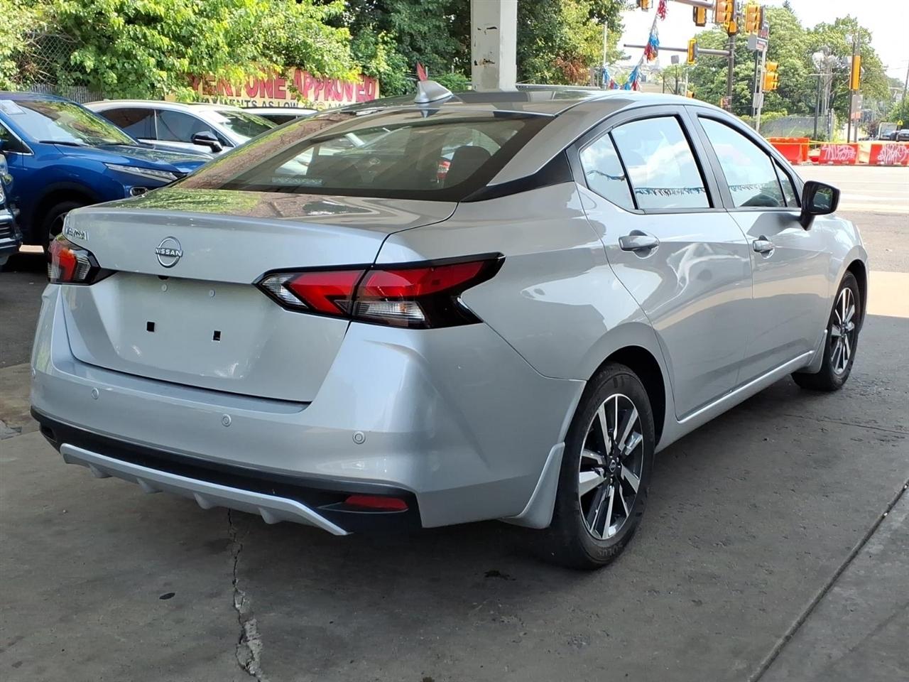 Nissan Versa  2025