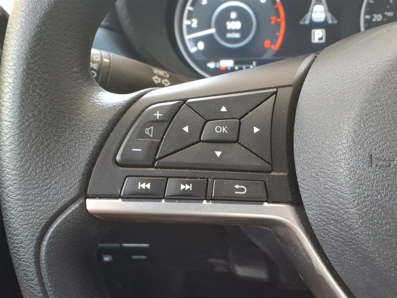 Nissan Versa  2025