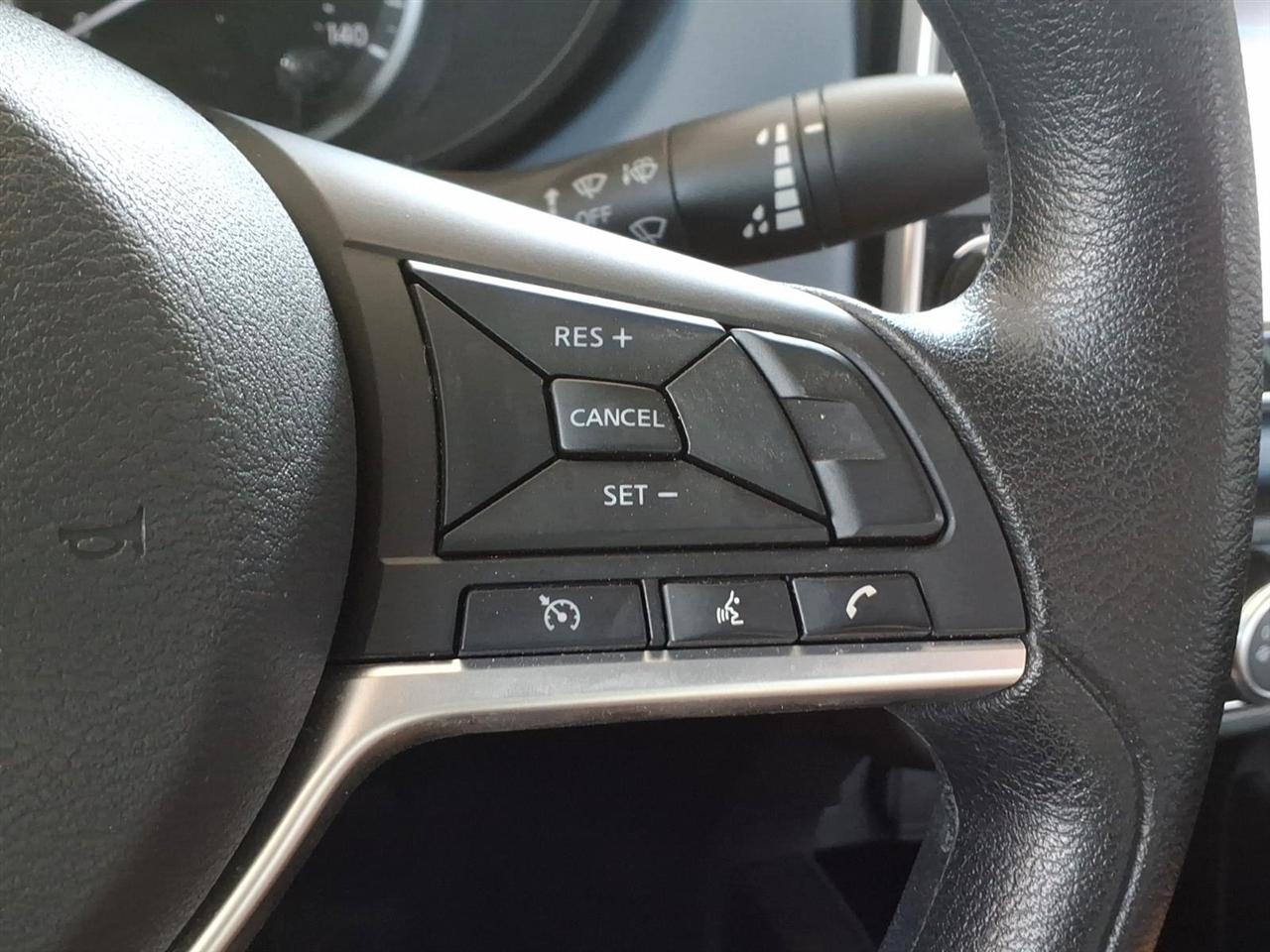Nissan Versa  2025