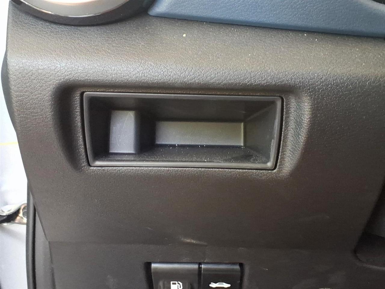 Nissan Versa  2025