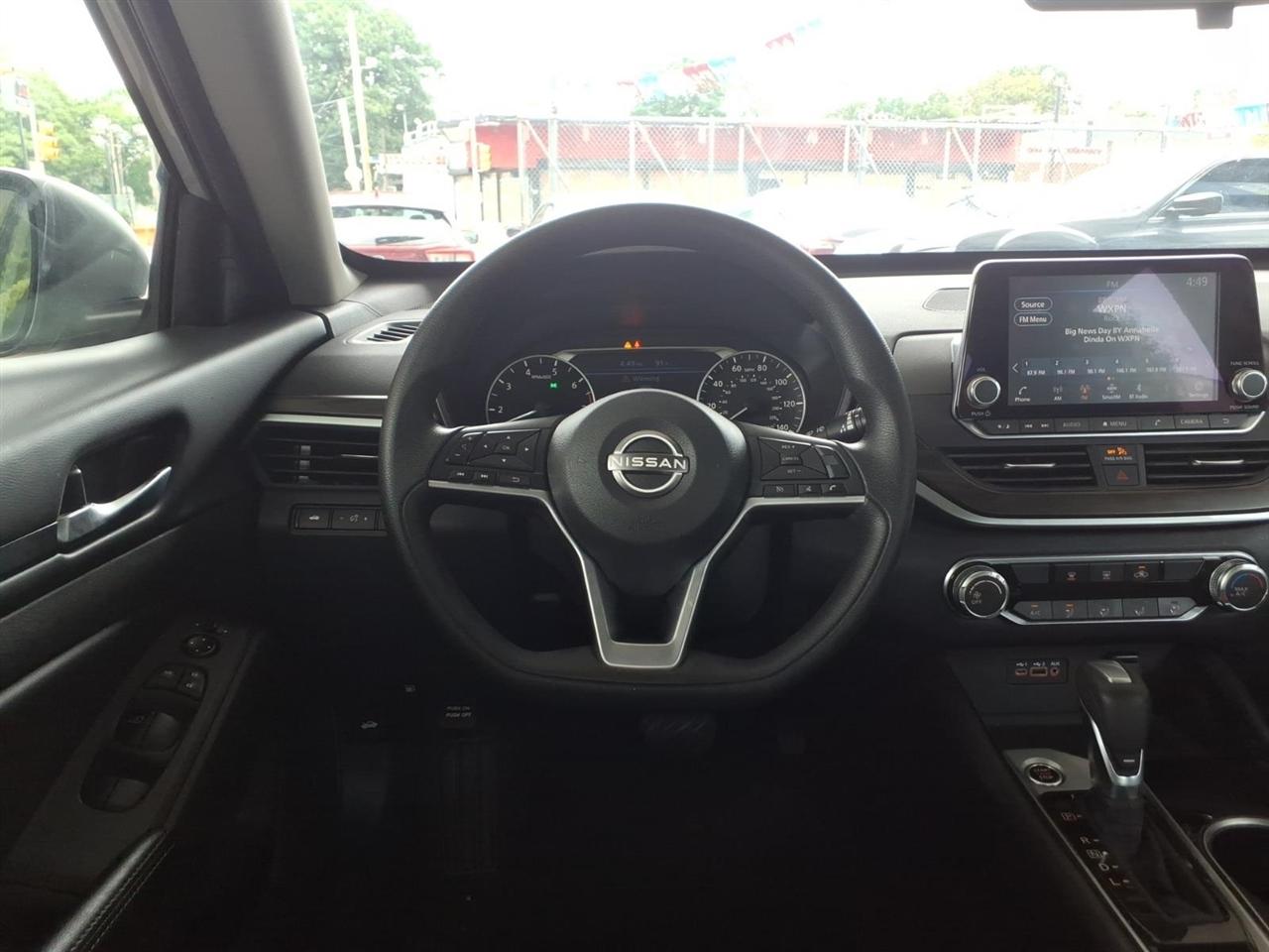 Nissan Altima  2024