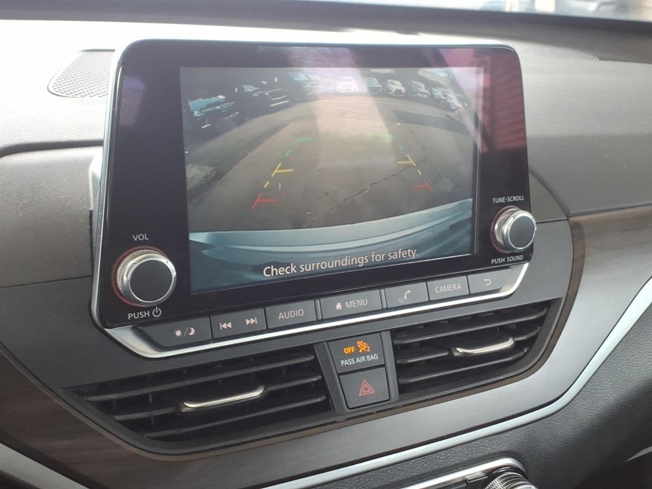 Nissan Altima  2024