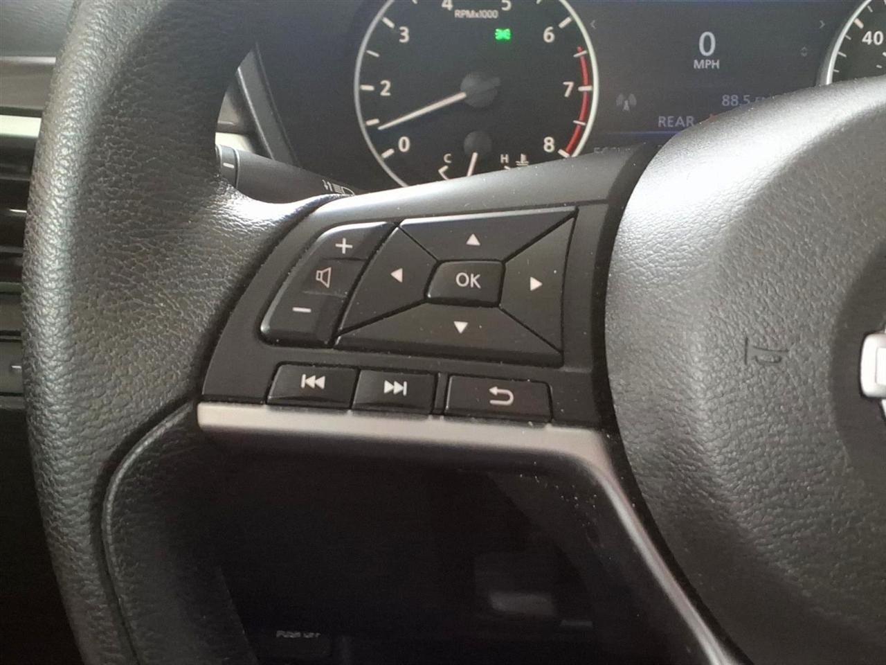 Nissan Altima  2024