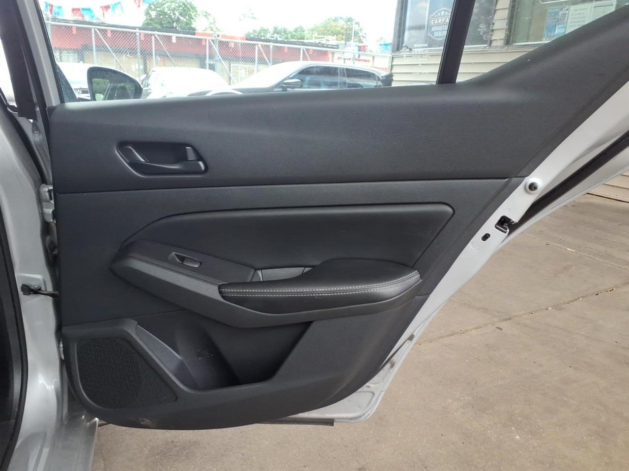 Nissan Altima  2024