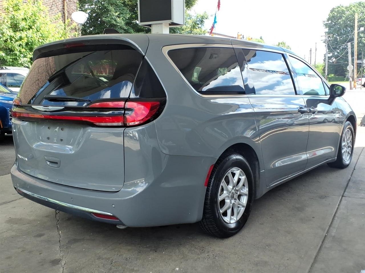 Chrysler Pacifica  2023