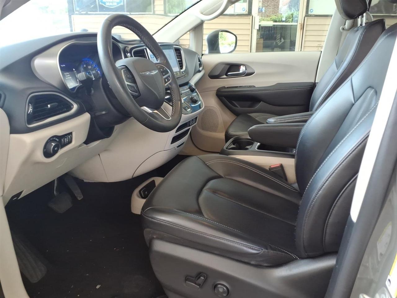 Chrysler Pacifica  2023