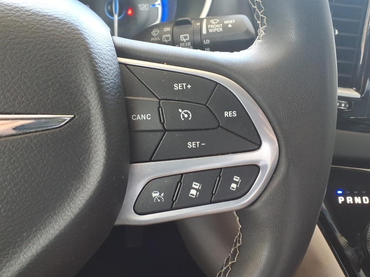 Chrysler Pacifica  2023