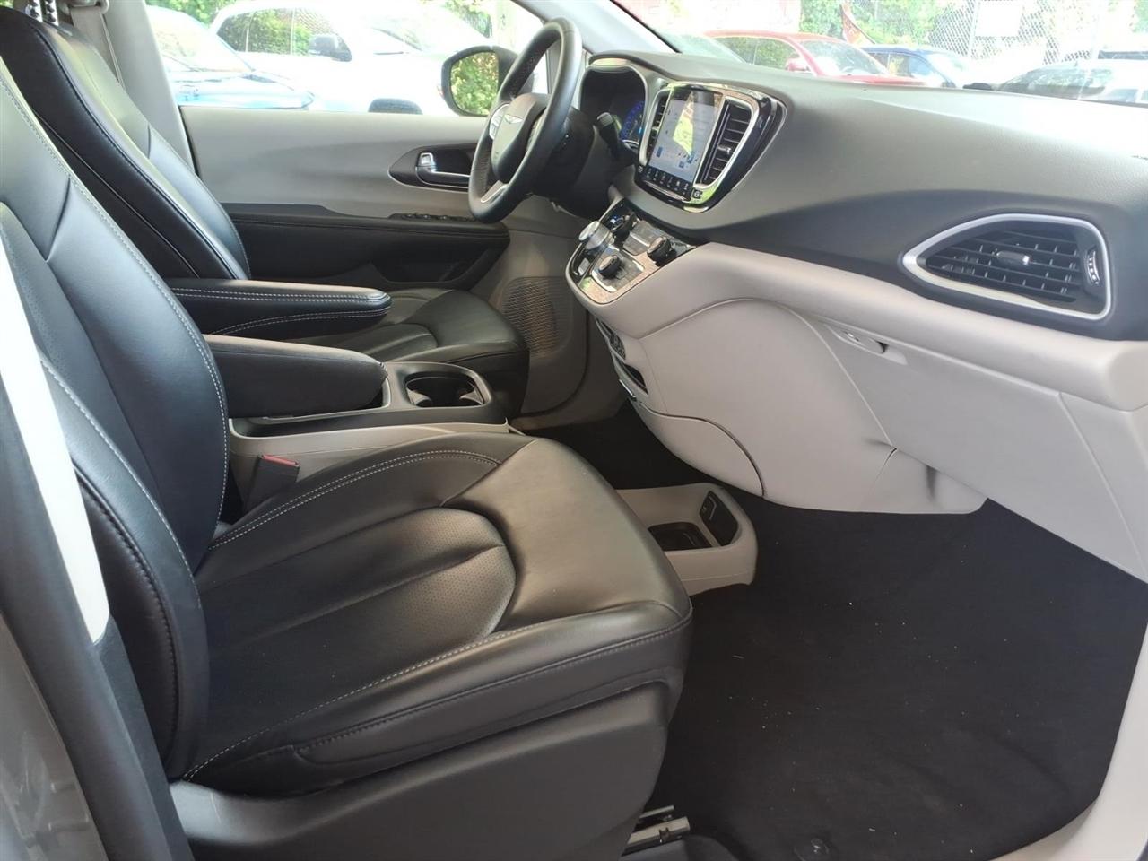 Chrysler Pacifica  2023