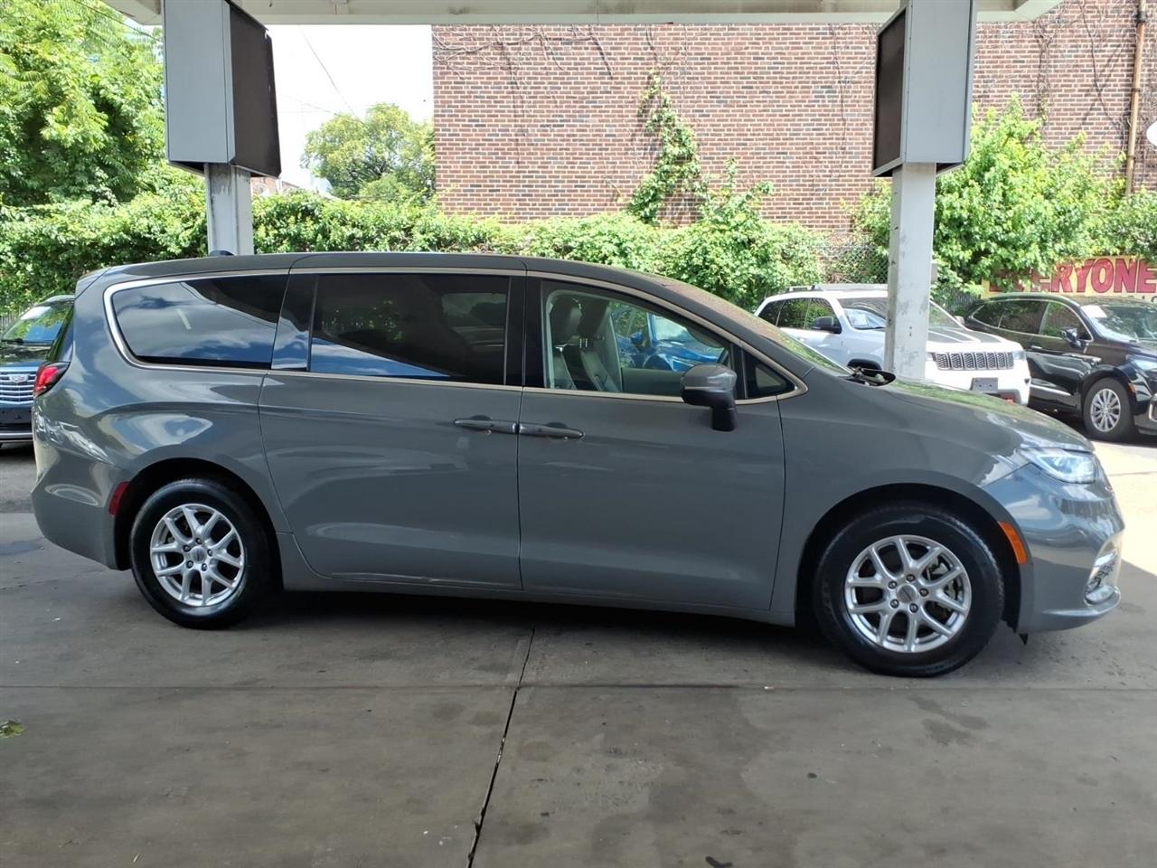 Chrysler Pacifica  2023