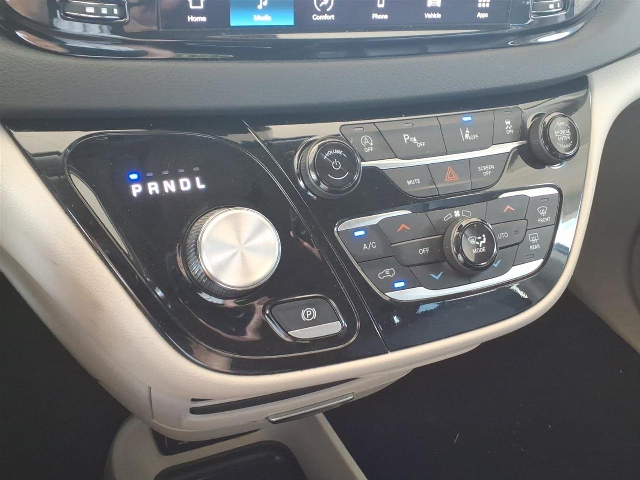 Chrysler Pacifica  2023