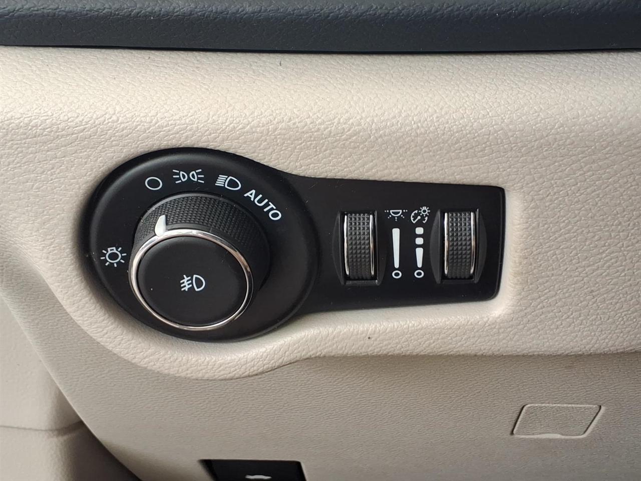 Chrysler Pacifica  2023