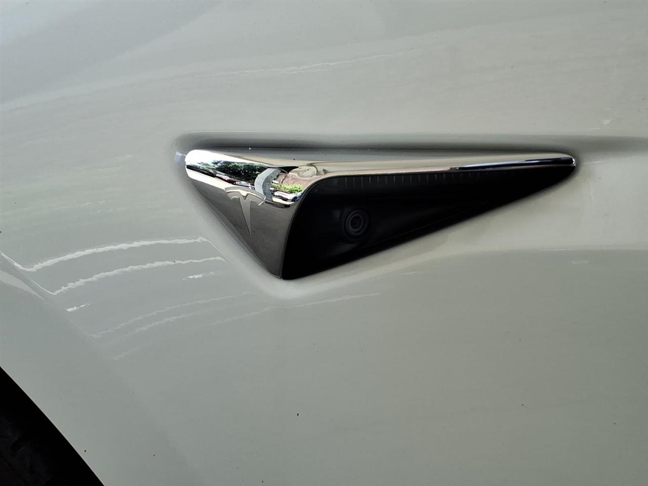 Tesla Model 3  2020