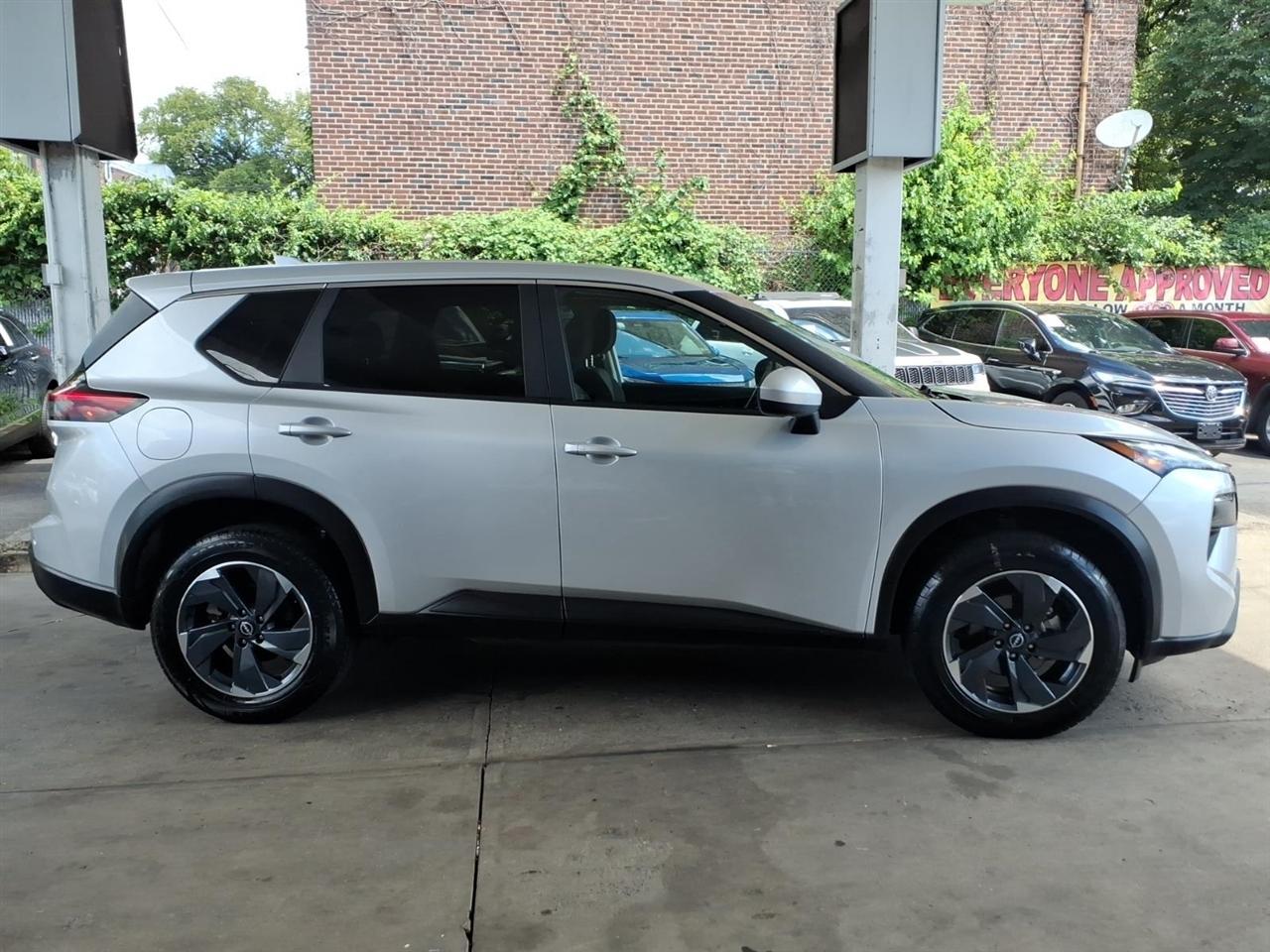 Nissan Rogue  2024