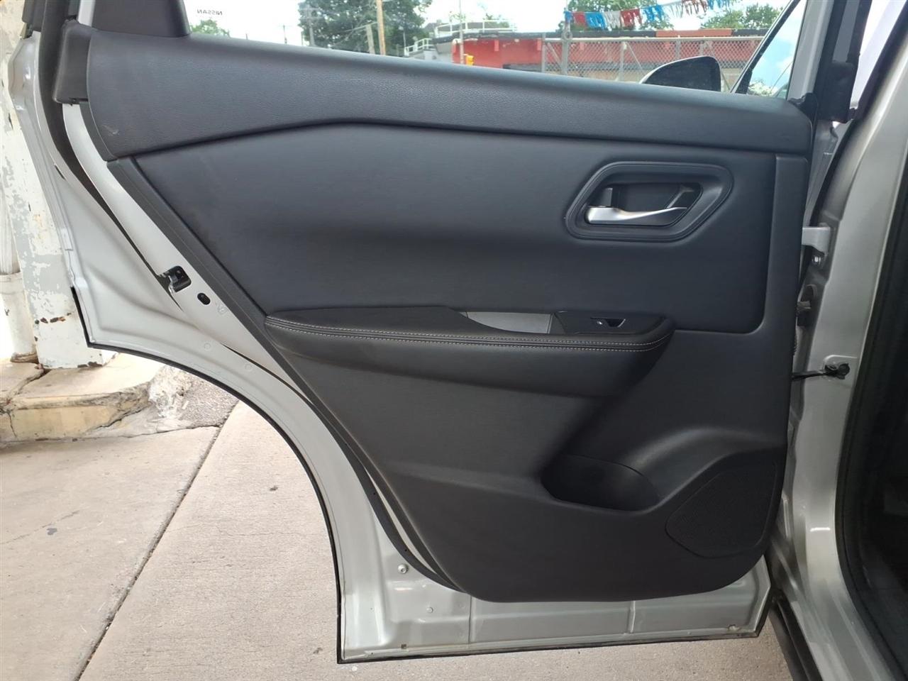 Nissan Rogue  2024