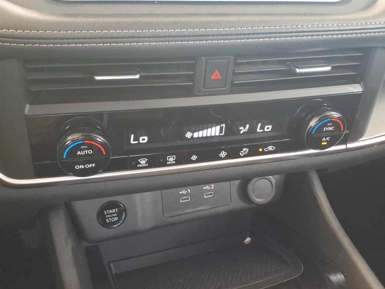 Nissan Rogue  2024