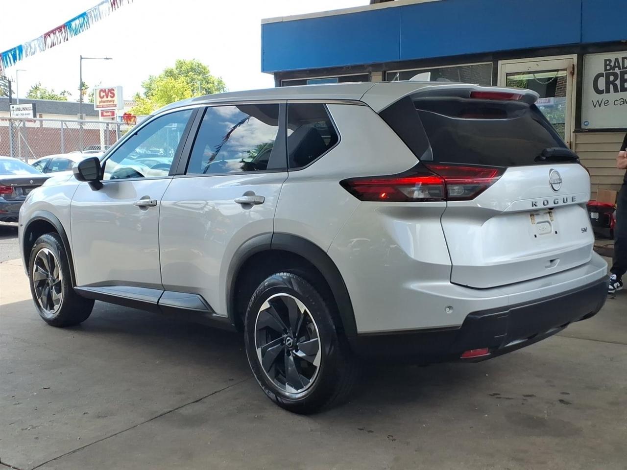 Nissan Rogue  2024