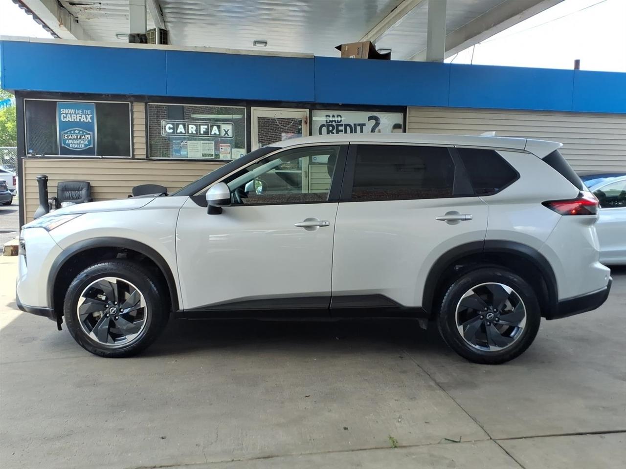 Nissan Rogue  2024