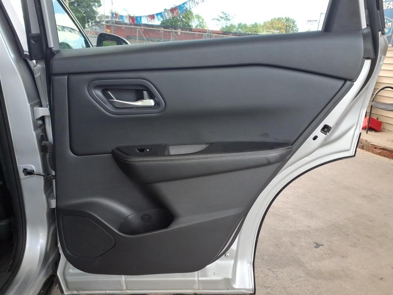 Nissan Rogue  2024